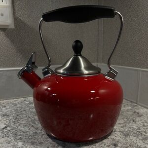 Chantal Victoria Teakettle Teapot